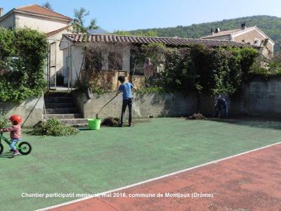 Chantier participatif Montjoux mai 2018 Tennis